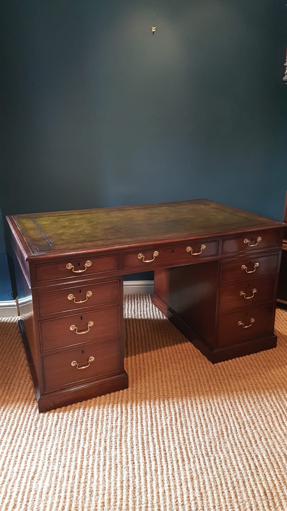 Superb Mahogany Pedestal Desk 