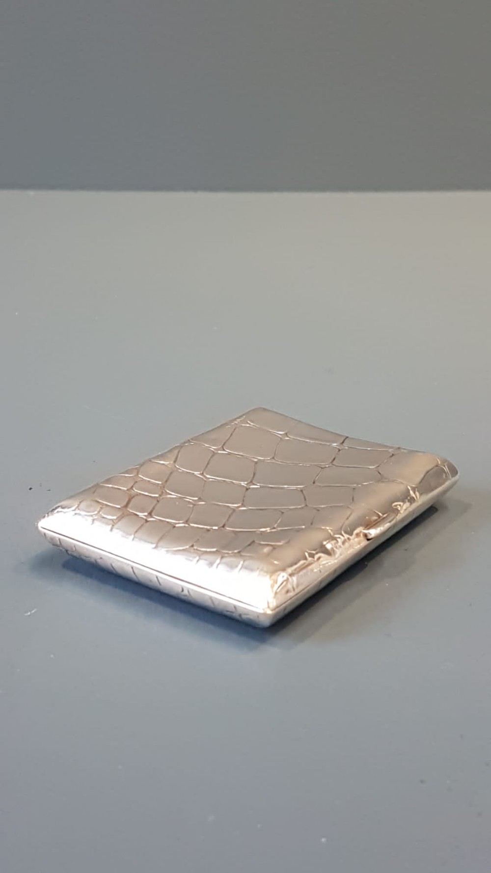 Edwardian Silver Crocodile Skin Design Cheroot Case