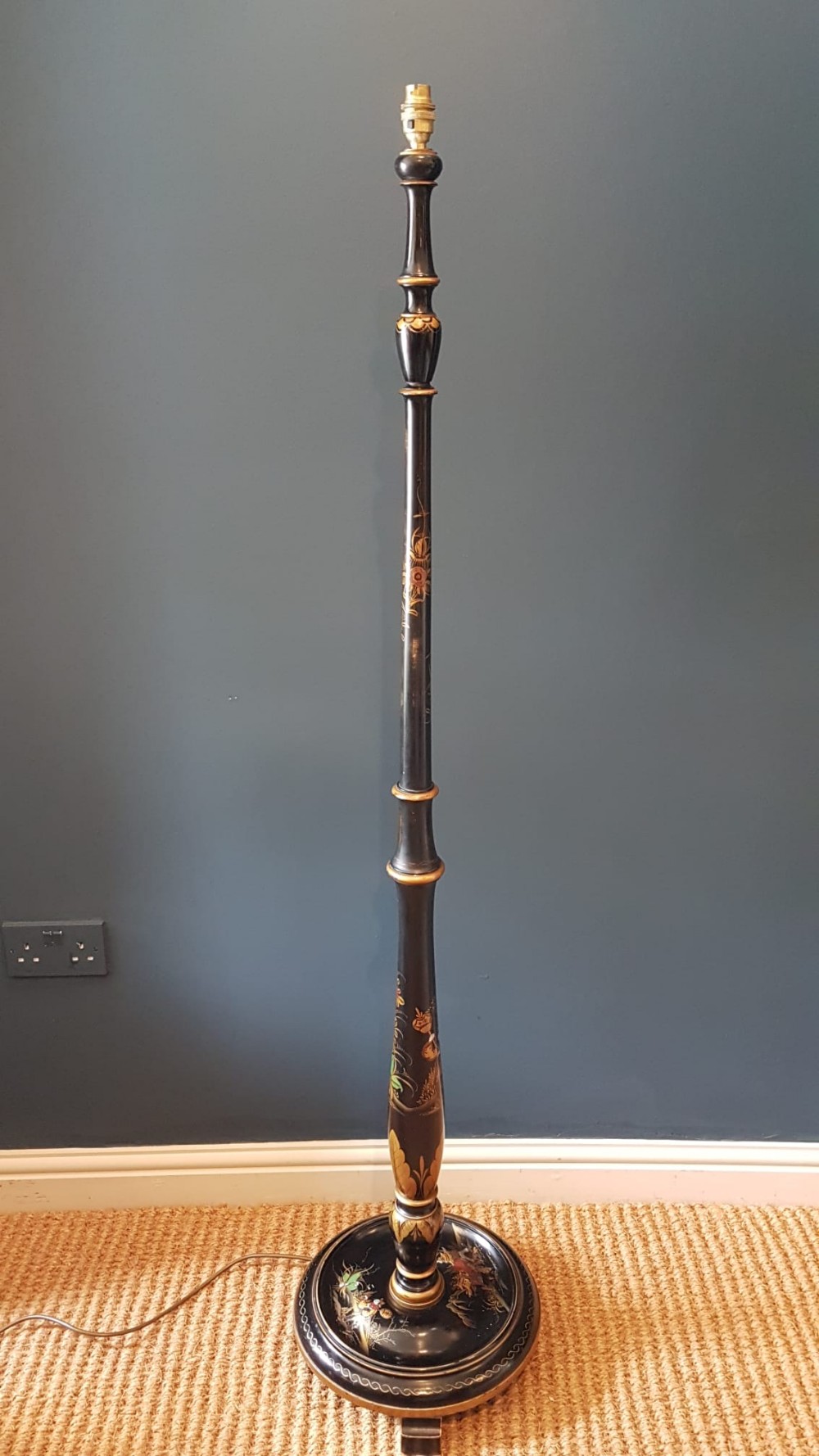Immaculate Edwardian Chinoiserie Lamp Standard