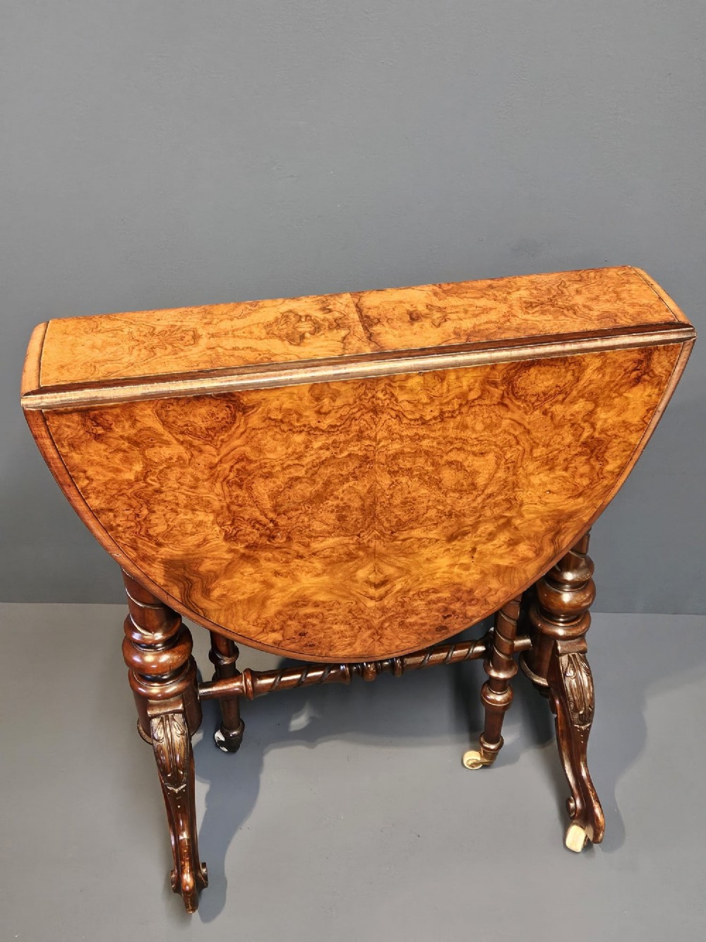 Victorian Burr Walnut Sutherland Table
