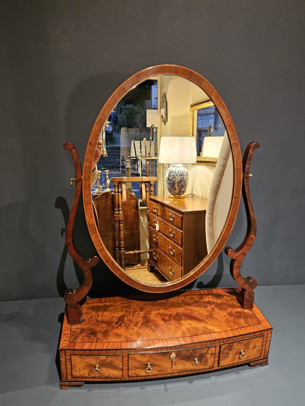 Georgian Mahogany Toilet Mirror