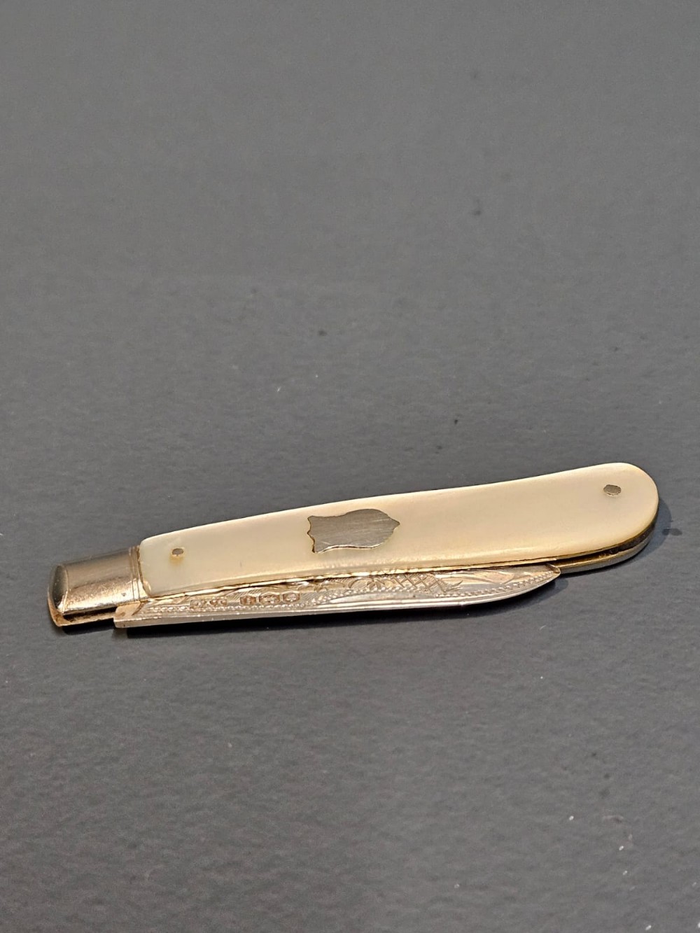 Victorian Engraved Silver Pen Knife
