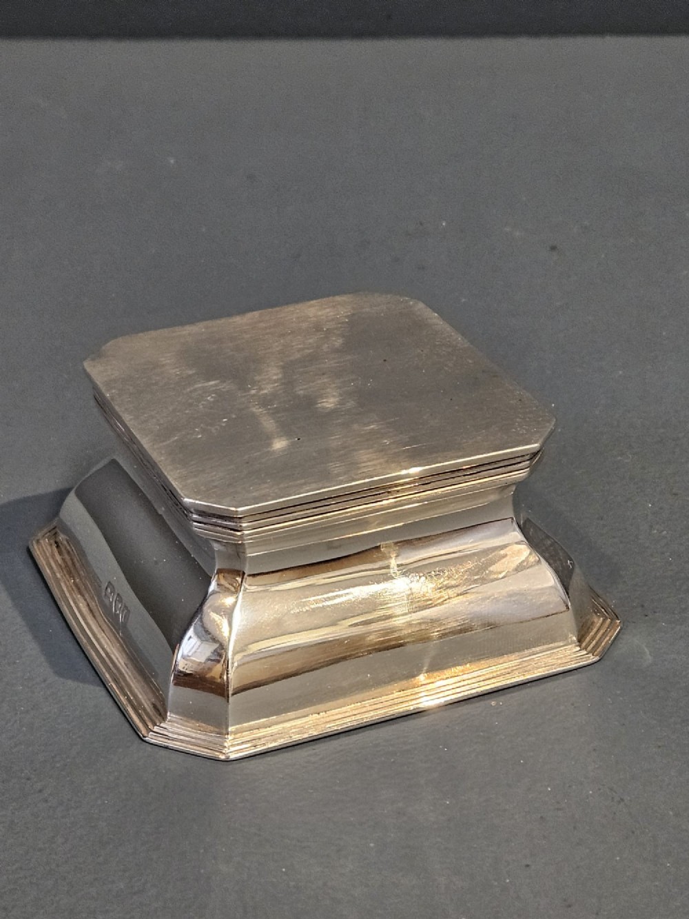 Fine Quality Victorian Silver Capstan Inkwell
