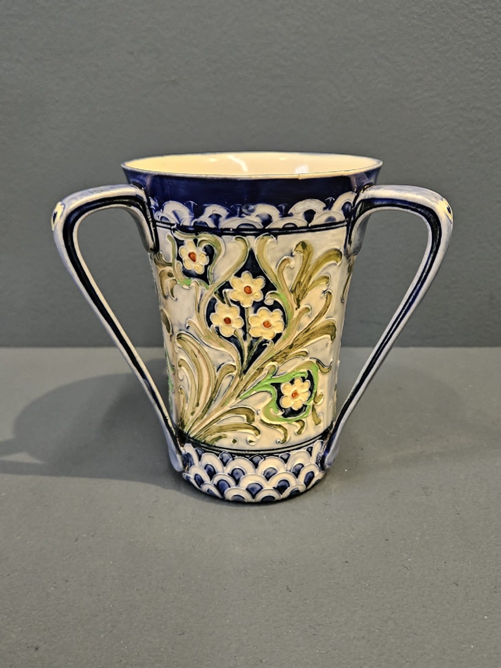 Moorcroft McIntyre Forget-Me-Not Tyg