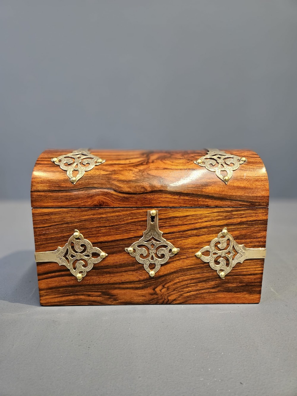 Immaculate Victorian Walnut Stationary Box