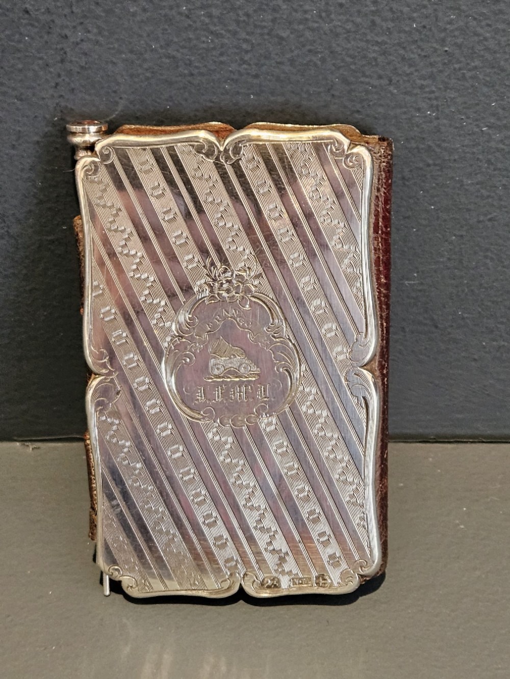 Fine Quality Aide-mémoire by Nathaniel Mills
