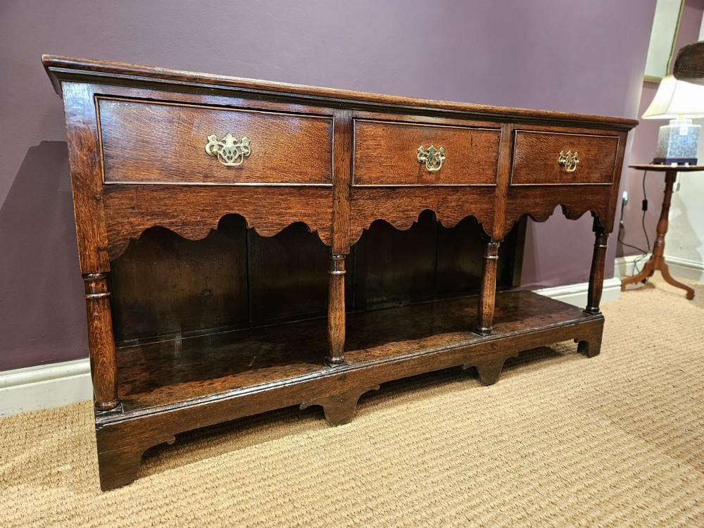 George II Oak Open Pot Board Dresser