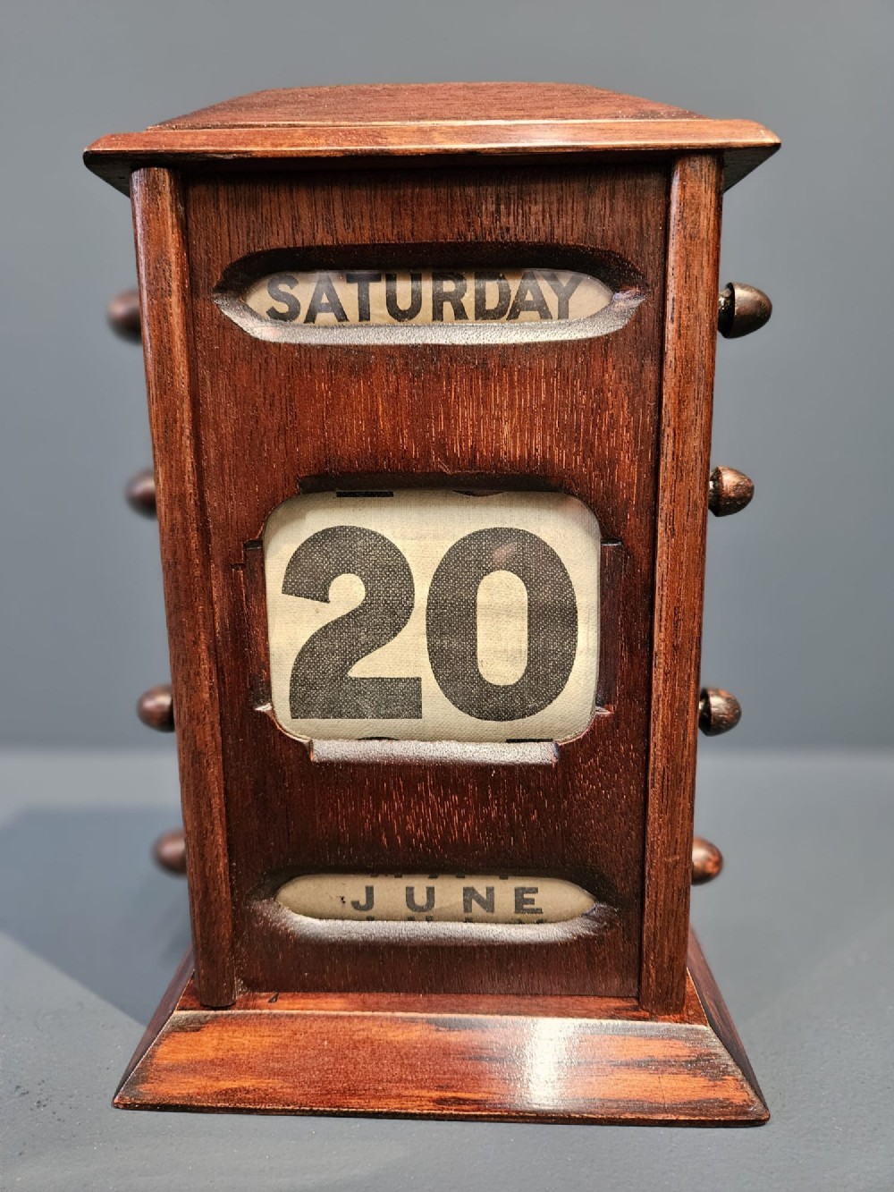 Edwardian Mahogany Perpetual Desk Calendar