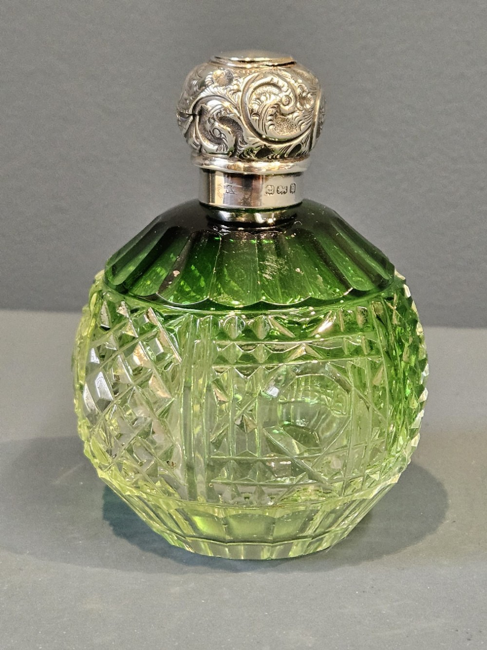 Victorian Emerald Flashed Cut Crystal Silver Topped Scent Bottle
