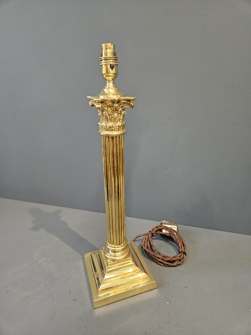 Superb Quality Corinthian Column Table Lamp