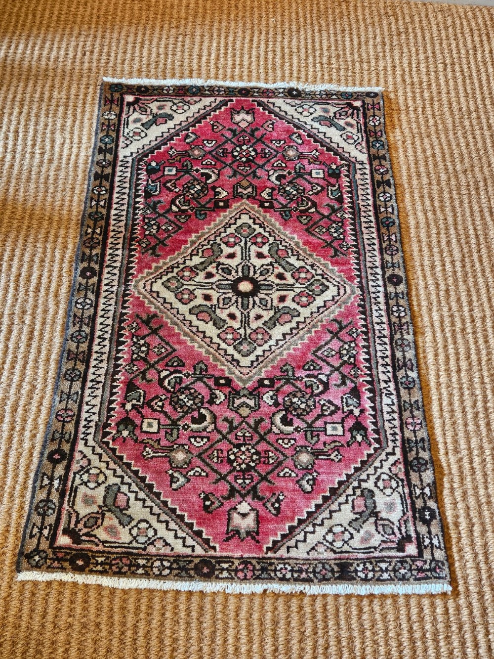 Pure Wool Rug with Dark Pink Ground