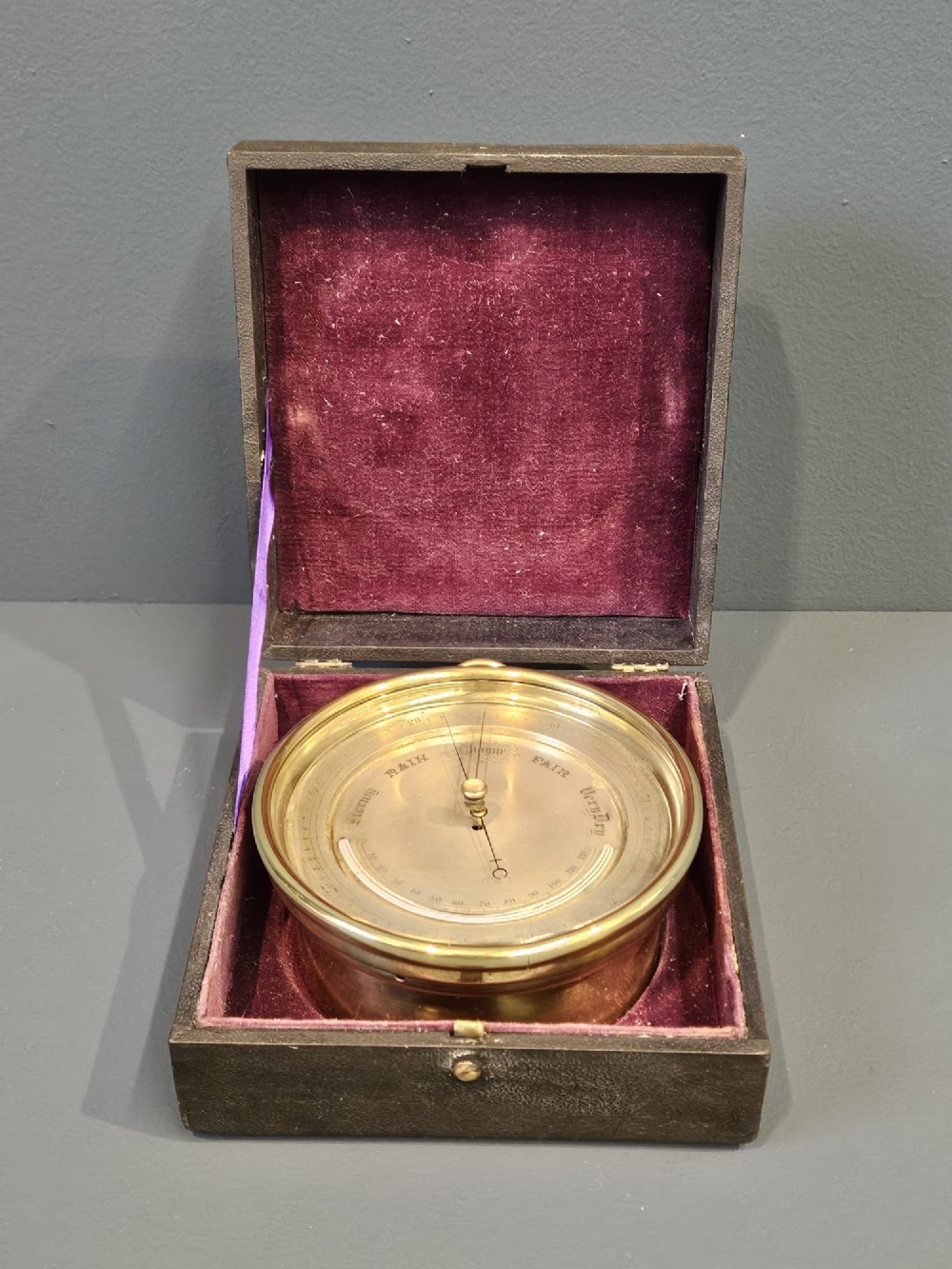 Superior Quality Victorian Marine Barometer in Presentation Case