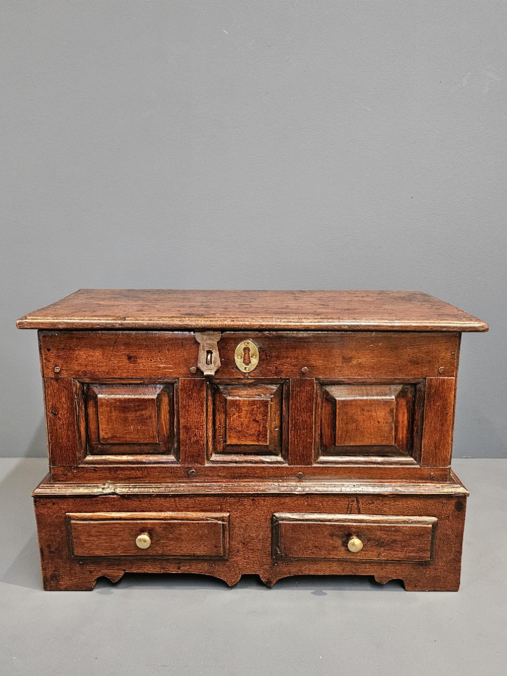 Small George II Coffer Bach