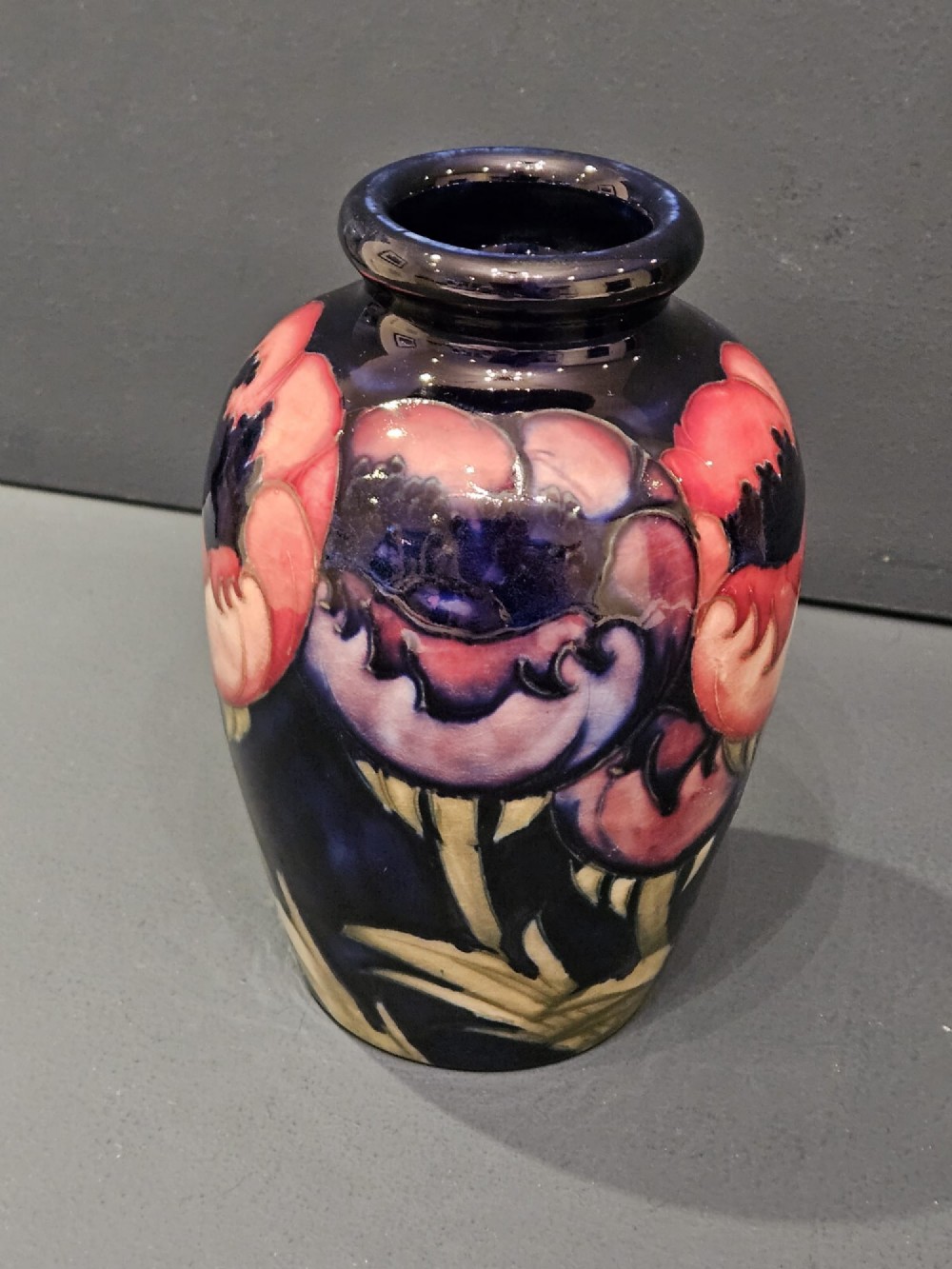 Superb Early Moorcroft Big Poppy Roll Neck Vase