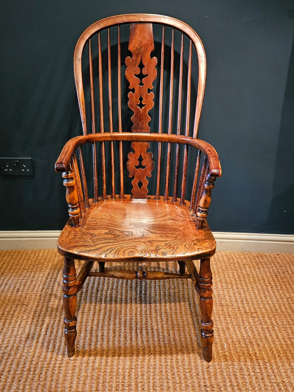Superb George III Yew and Figured Elm High Back Windsor Chair
