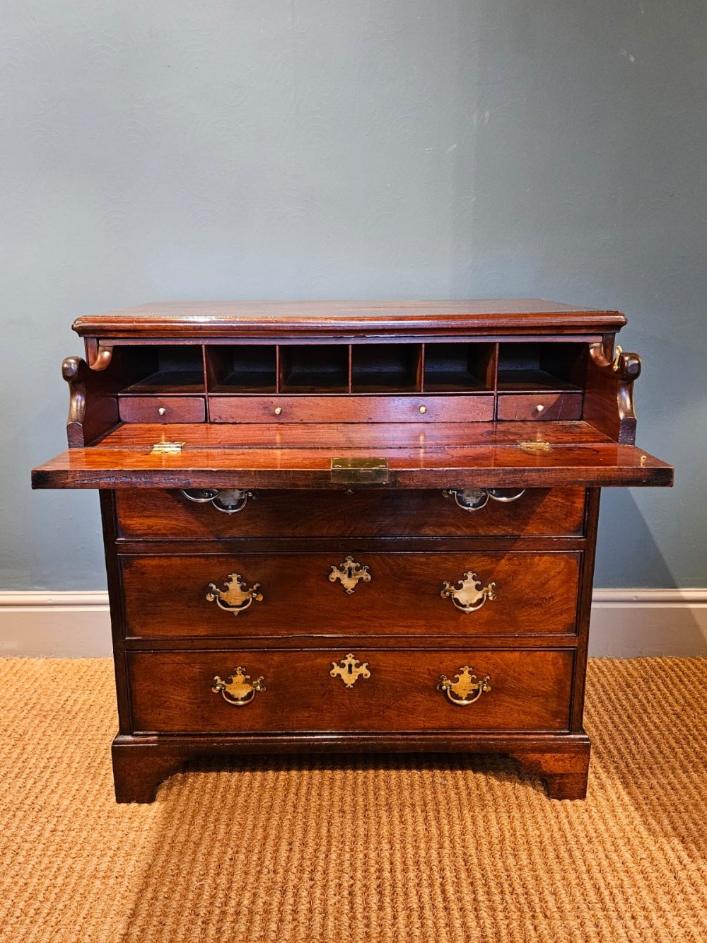 Superb Small Proportion George III Mahogany Secretaire Chest