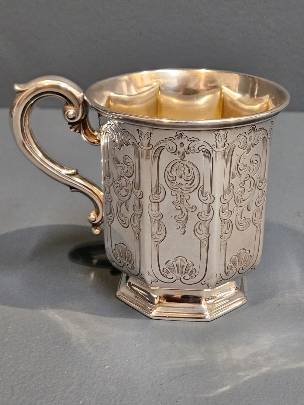 Early Victorian Engraved Silver 5.5 troy oz Mug