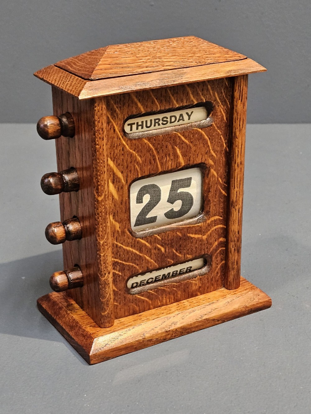 Edwardian Oak Perpetual Calendar
