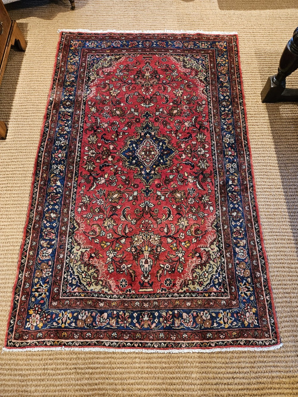 7' x 4' Antique 'Lilian' Pure Wool Rug
