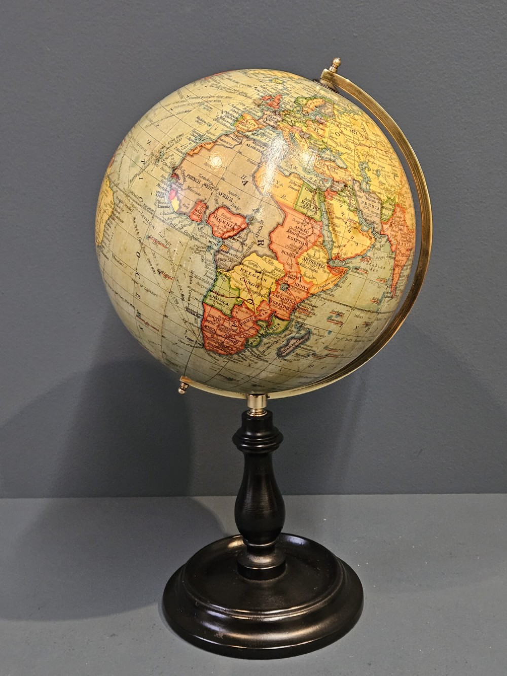 1930's Geographia 8