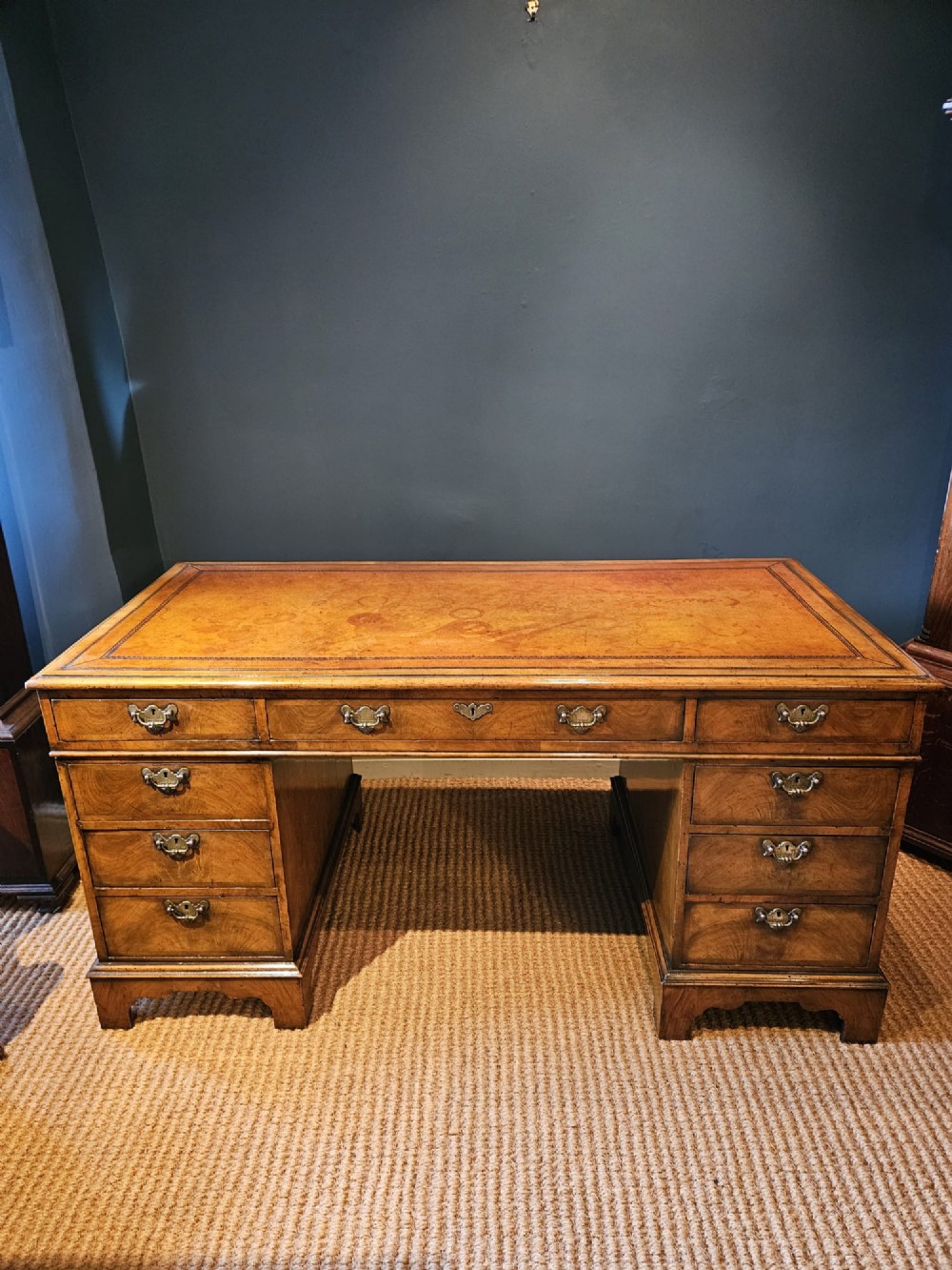 Quality Victorian Walnut Pedestal Desk