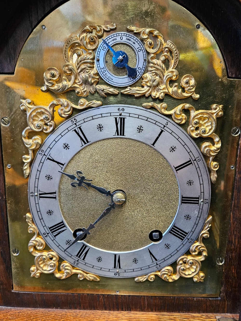 Victorian Oak Quarter Striking Bracket Clock View V