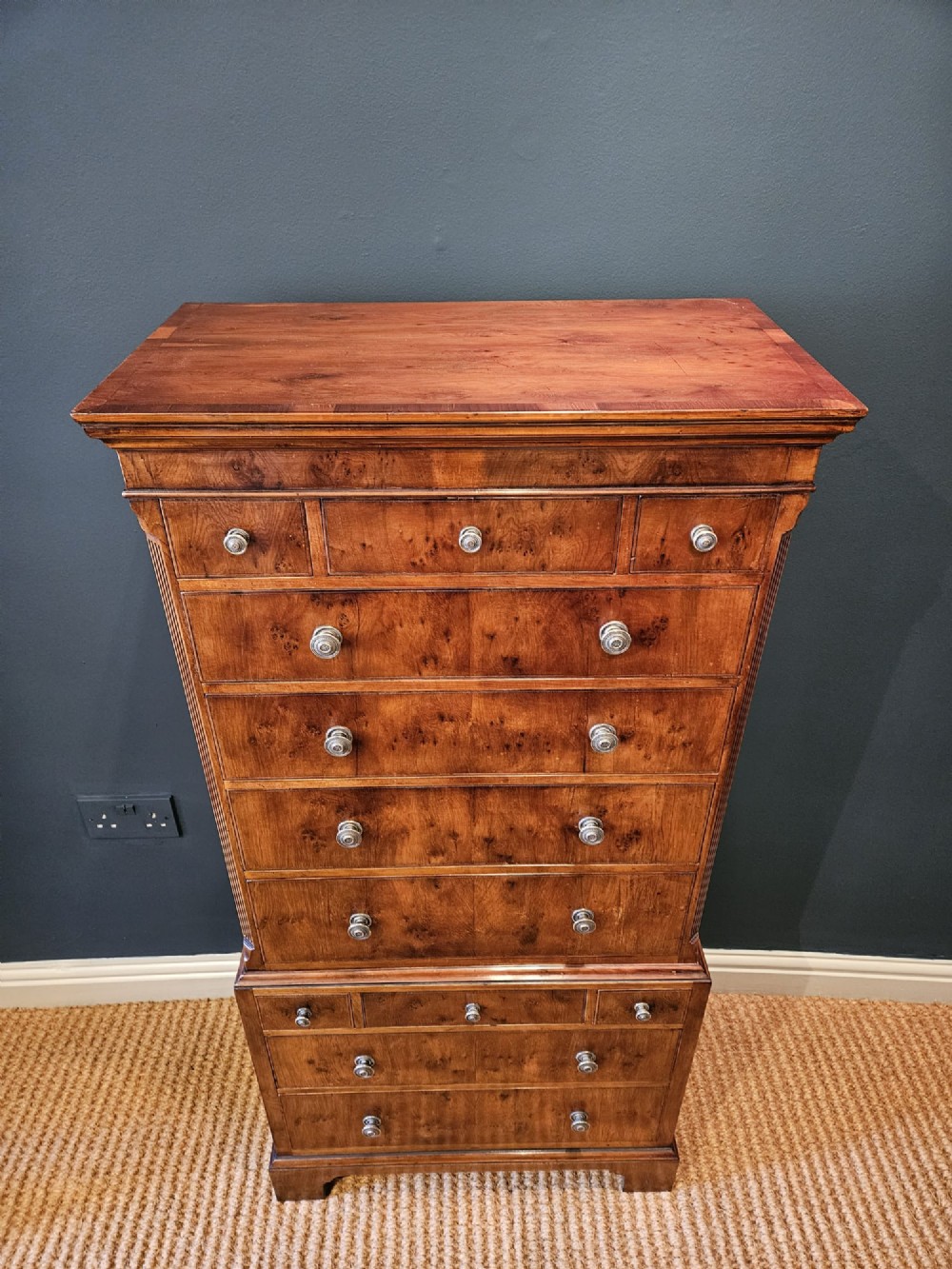 Fine Quality Edwardian Small Proportion Yew Wood Chest on Chest View IV