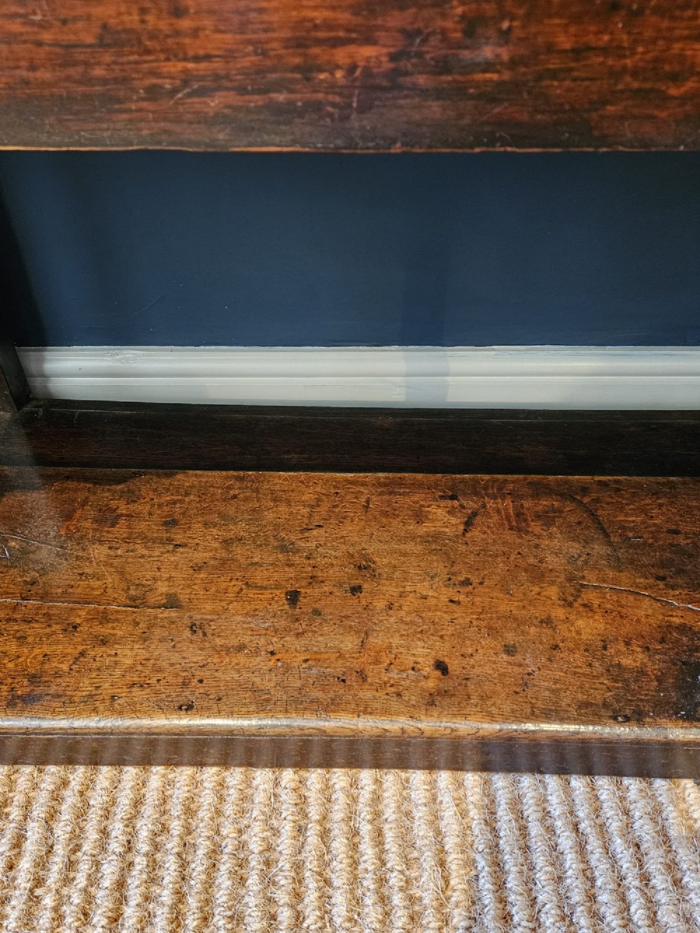 George II Oak Open Pot Board Dresser View IV