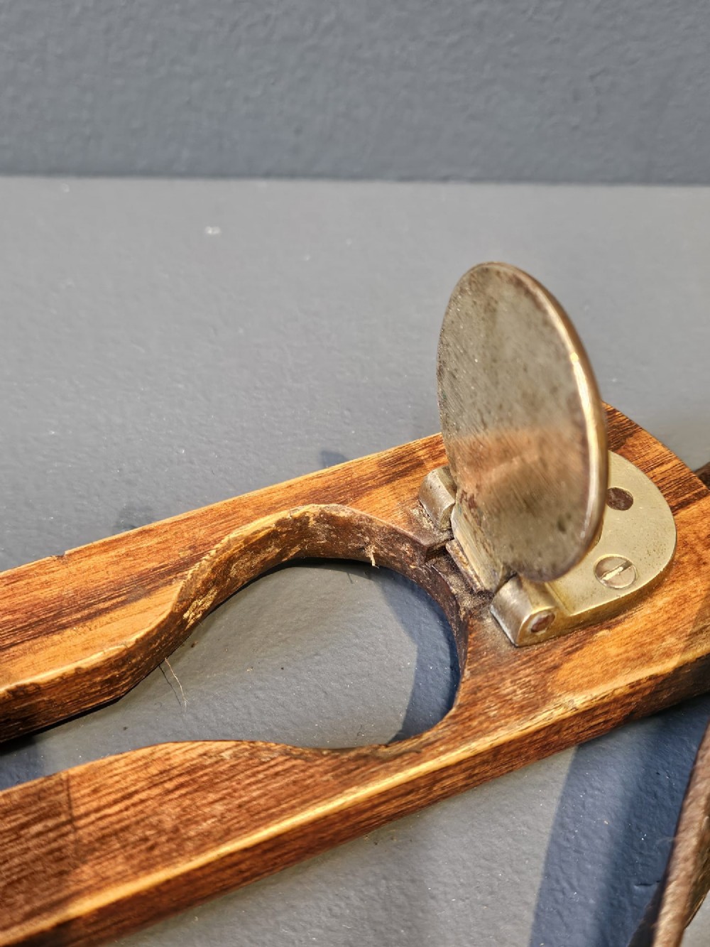 Victorian Ash Game Bird Carrier View III