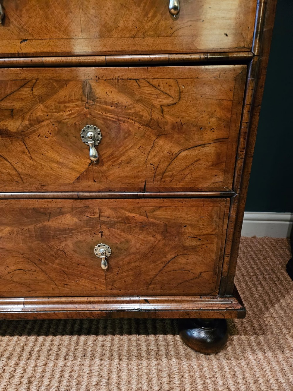 Superb William & Mary Walnut Escritoire View XIII