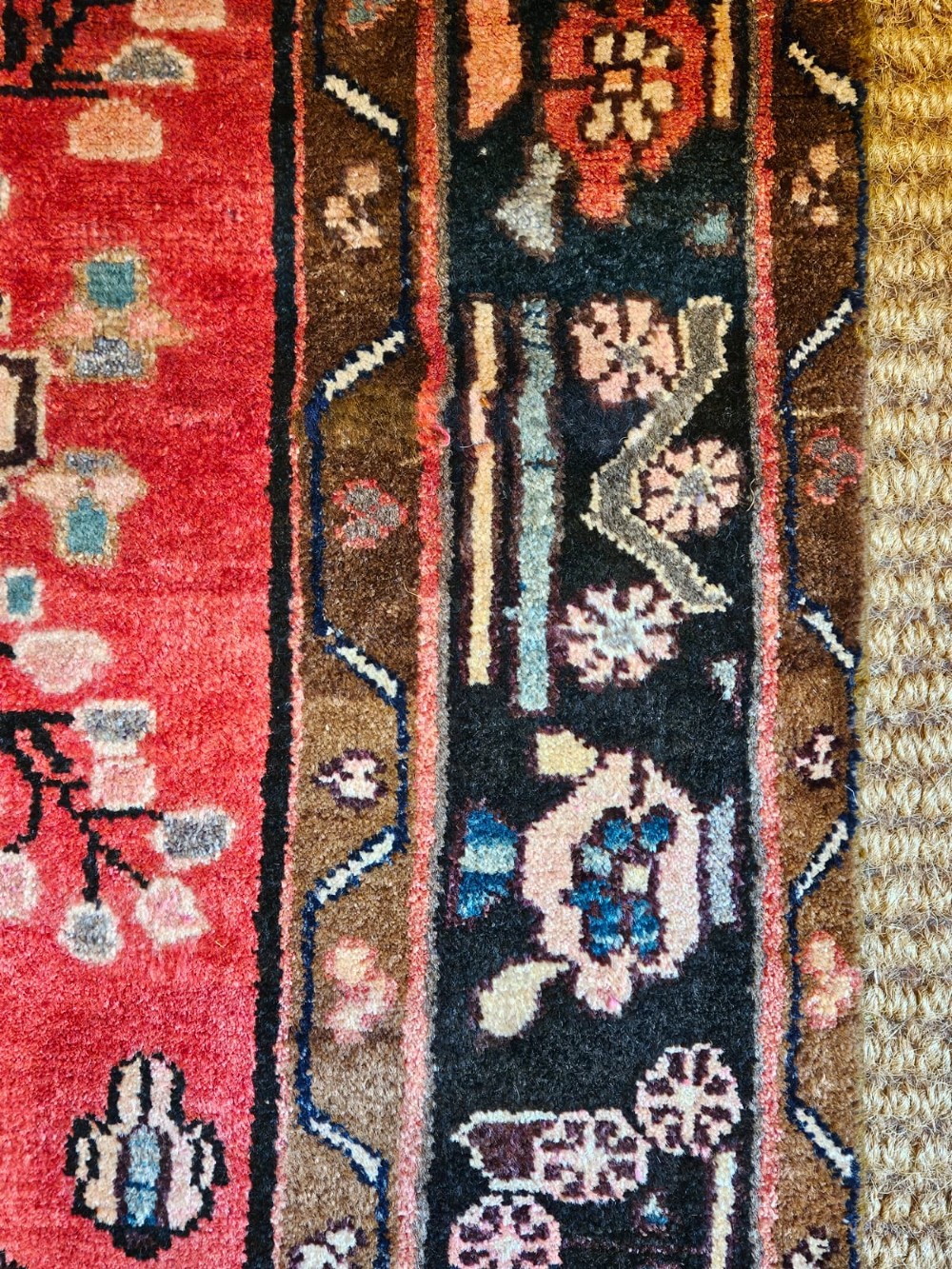 9' x 6' Pure Wool Rug View VI