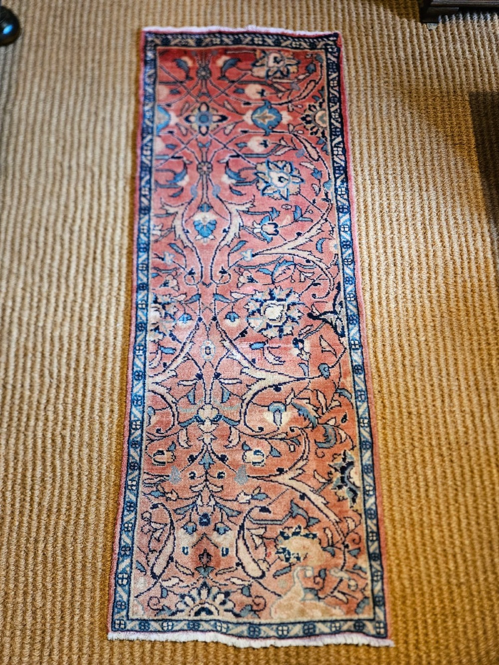 Pure Wool Saroq Runner Rug