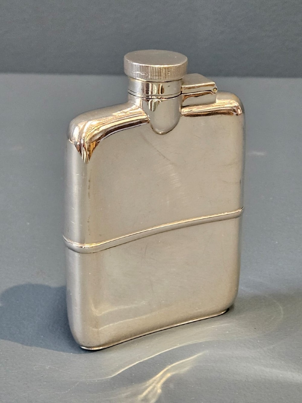 Superb George V Shallow Proportioned Silver Hip Flask View VI