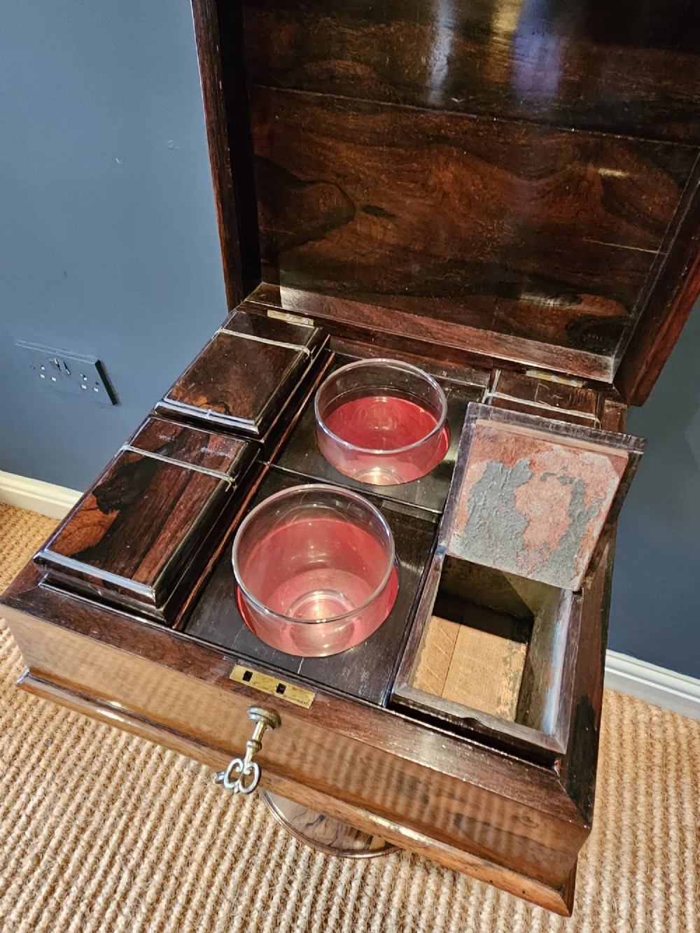 William IV Rosewood Teapoy View VIII