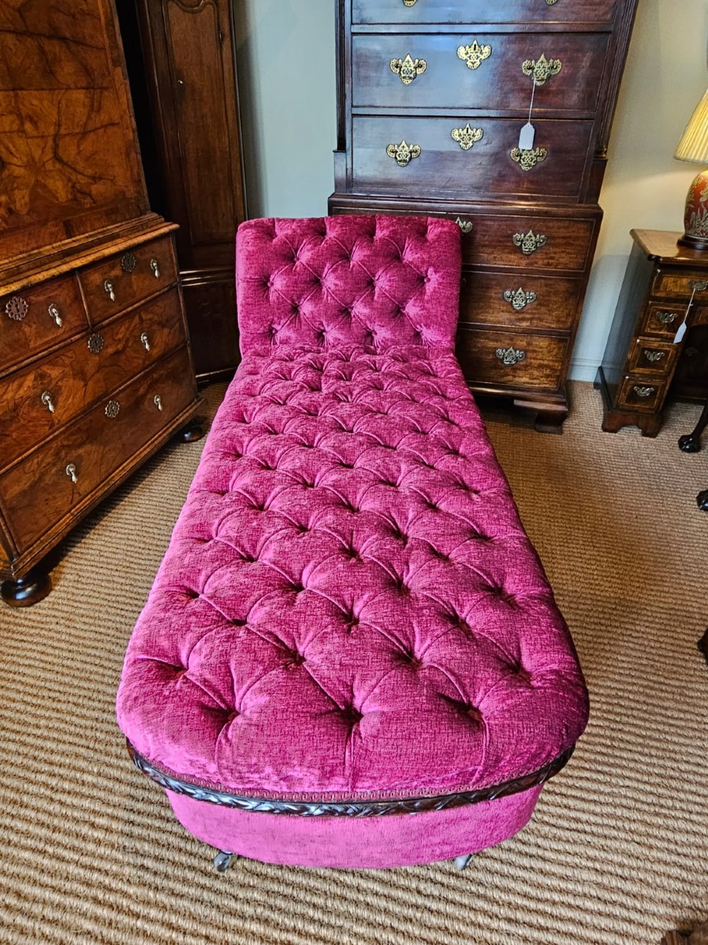 Victorian Chaise Longue View III
