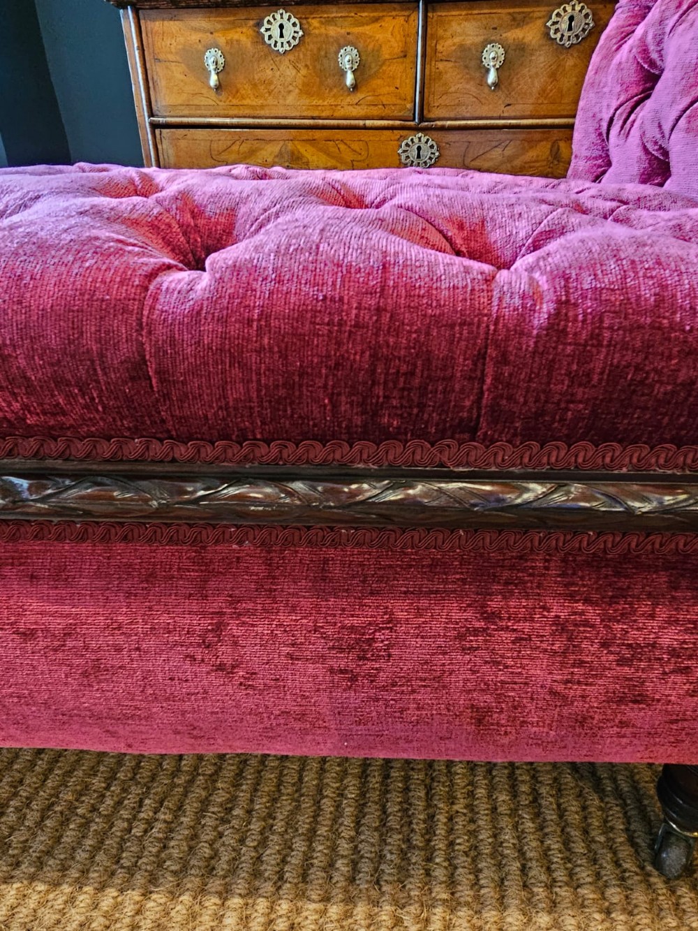 Victorian Chaise Longue View V