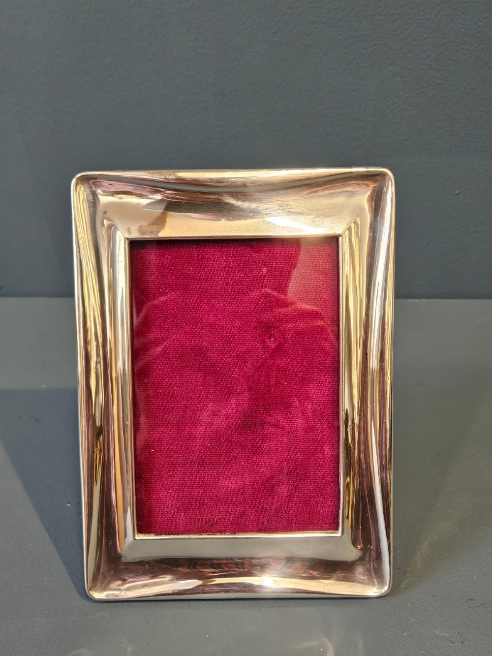 Early George V Silver Cushion Moulded Photo Frame