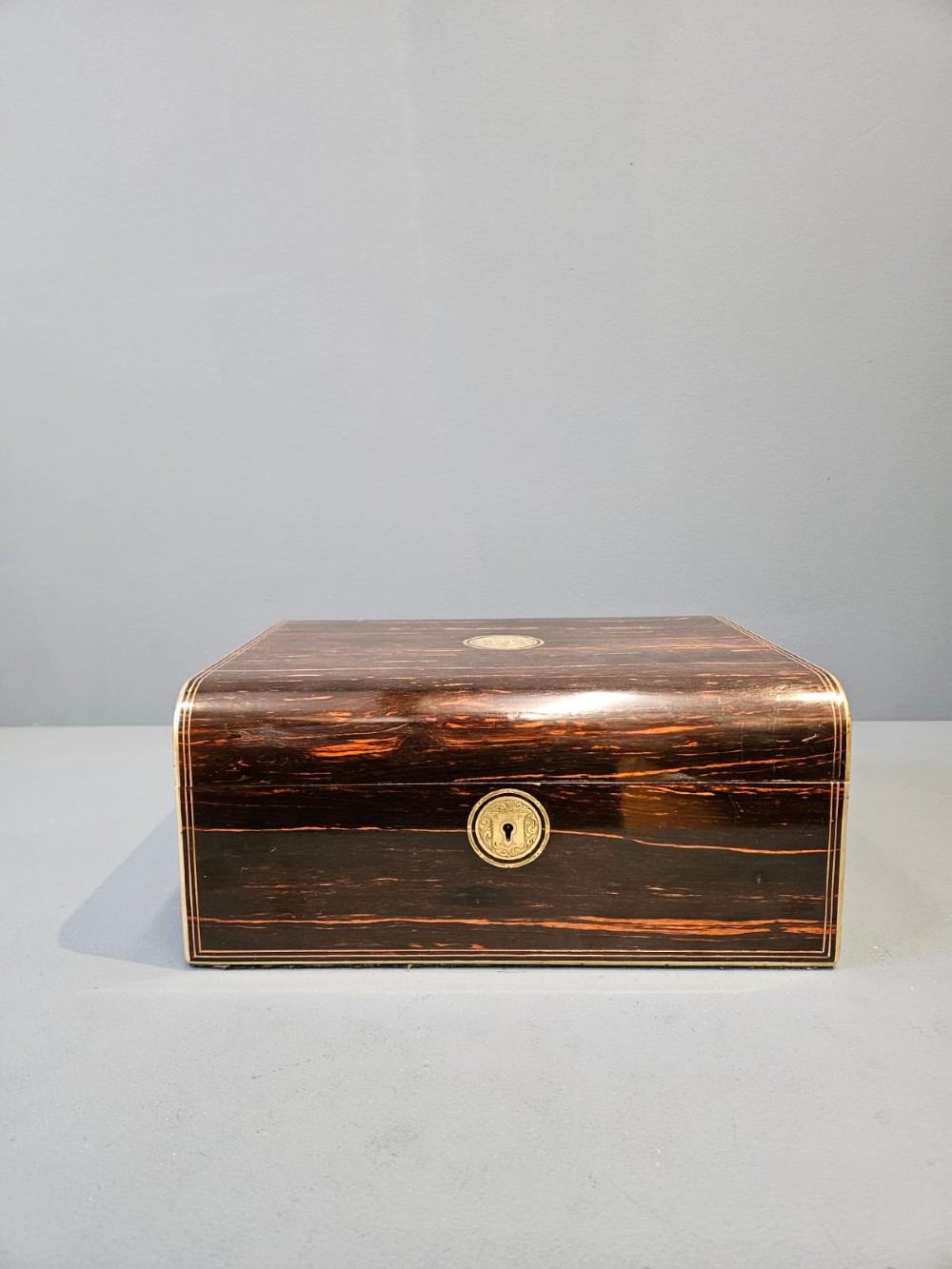 Superb Mid Victorian Jewellery Box with Original Fitted Interior View IV
