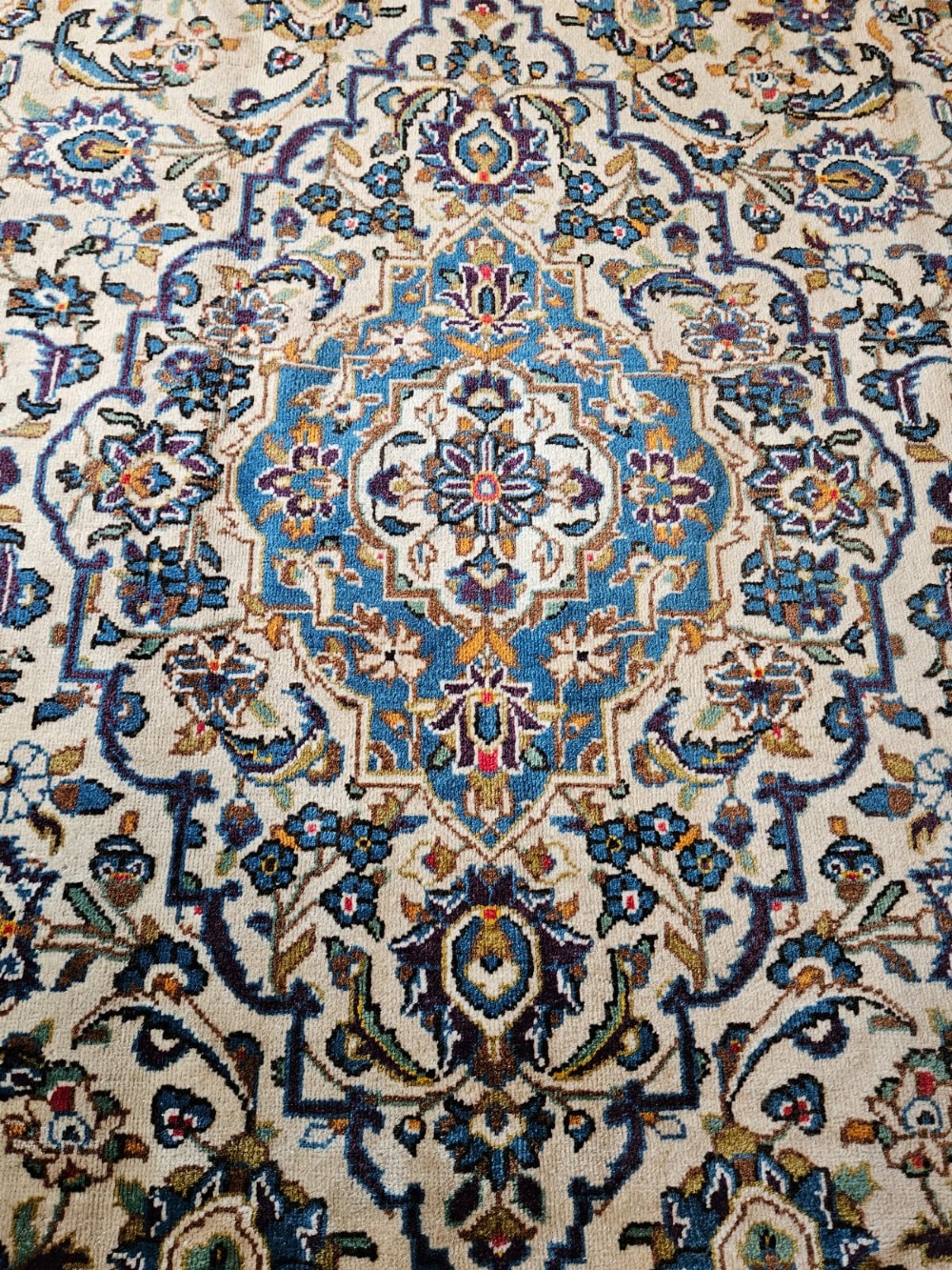 Superb Kashan Pure Wool Rug View III