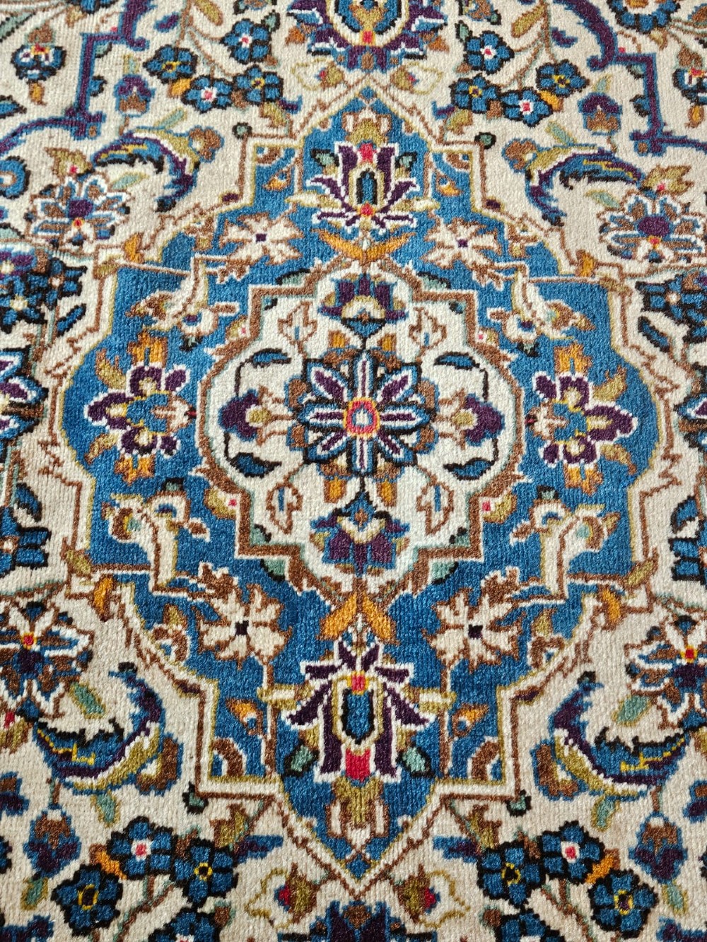 Superb Kashan Pure Wool Rug View VII