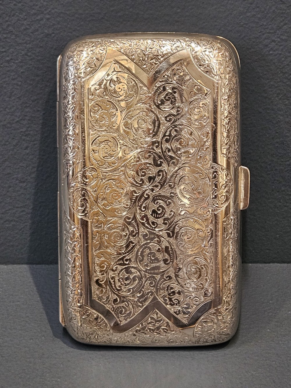 Heavy Quality Victorian Engraved Silver Cigar Case View V