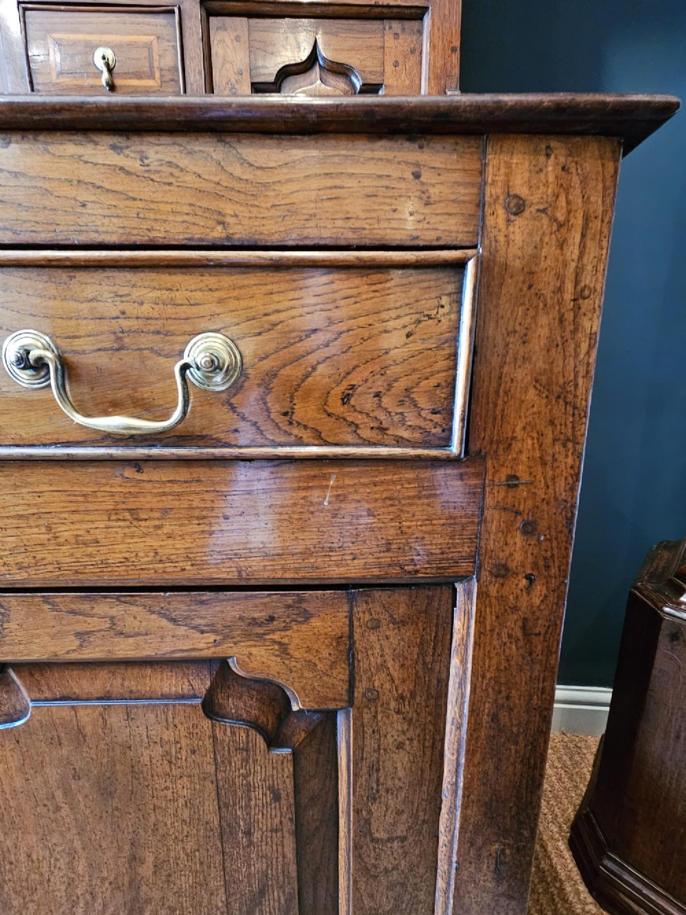 Superb George II Oak Welsh Dresser and Rack View V