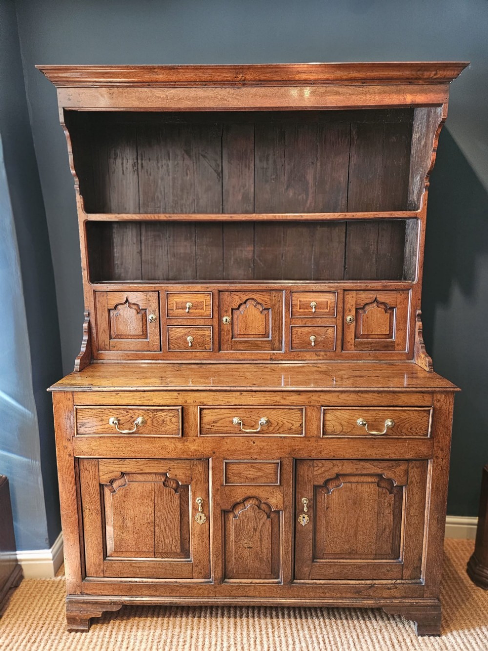 Superb George II Oak Welsh Dresser and Rack View X