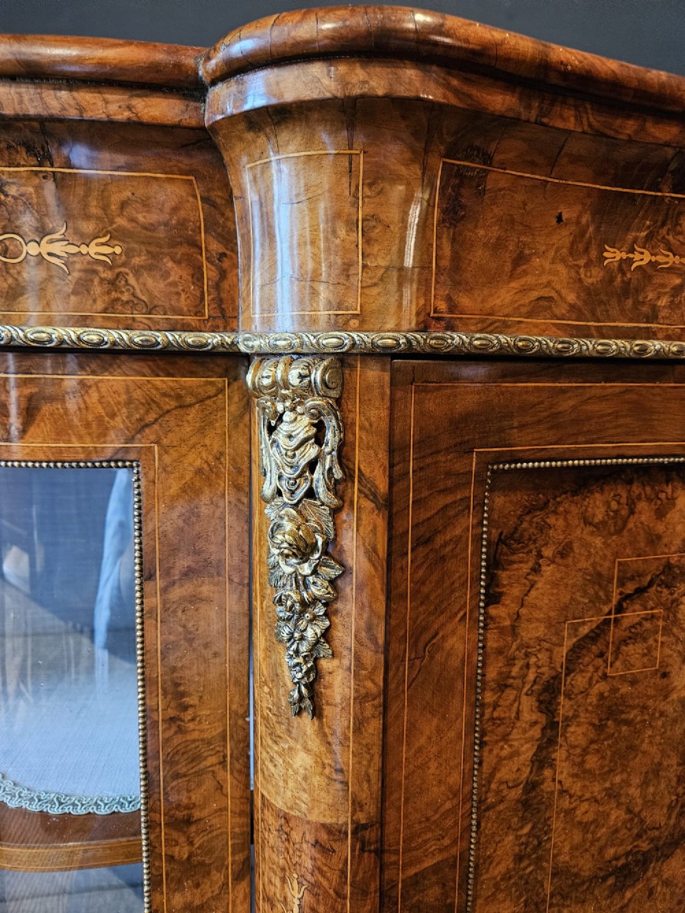Outstanding Quality Mid Victorian Inlaid Burr Walnut Serpentine Fronted Credenza View V