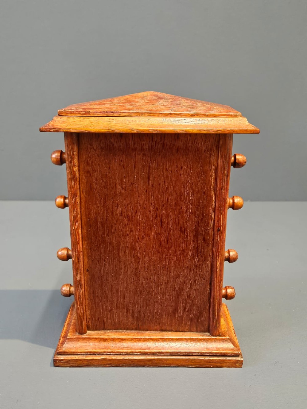 Victorian Oak Perpetual Desk Calendar View VI