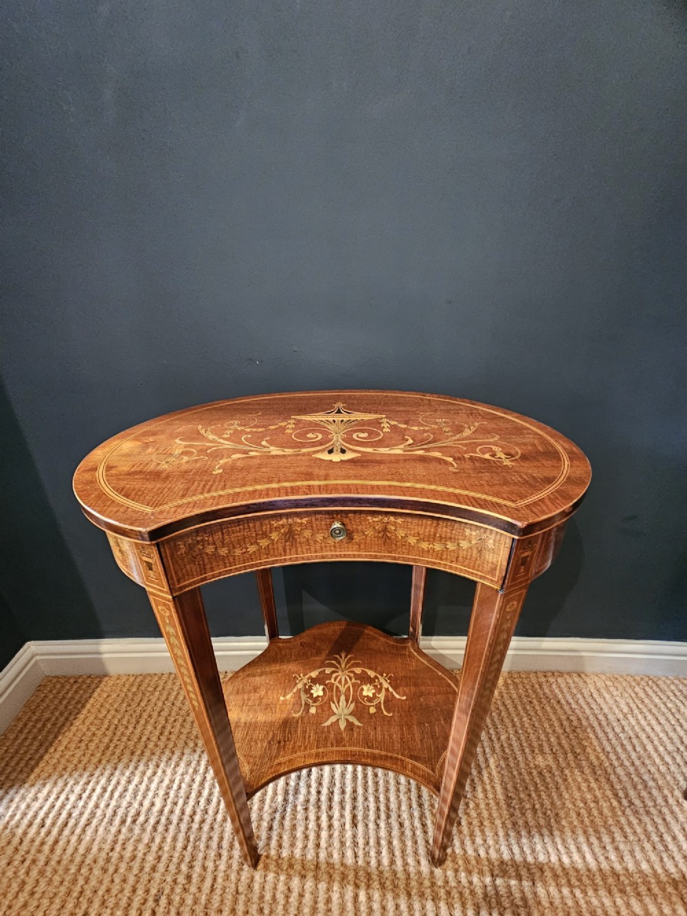 Fine Quality Edwardian Inlaid Mahogany Kidney Shaped Occasional Table