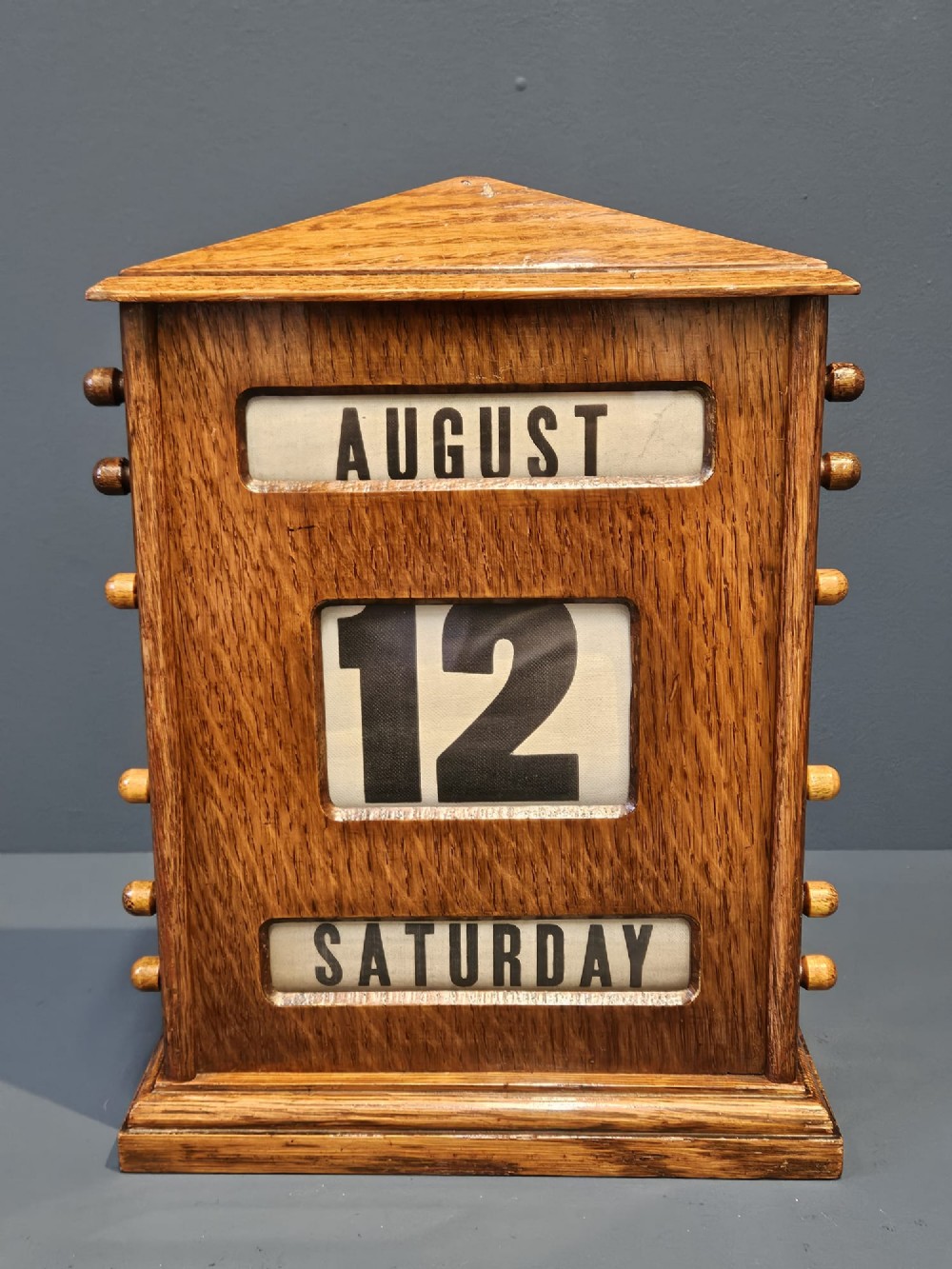 Extra Large Edwardian Oak Perpetual Desk Calendar