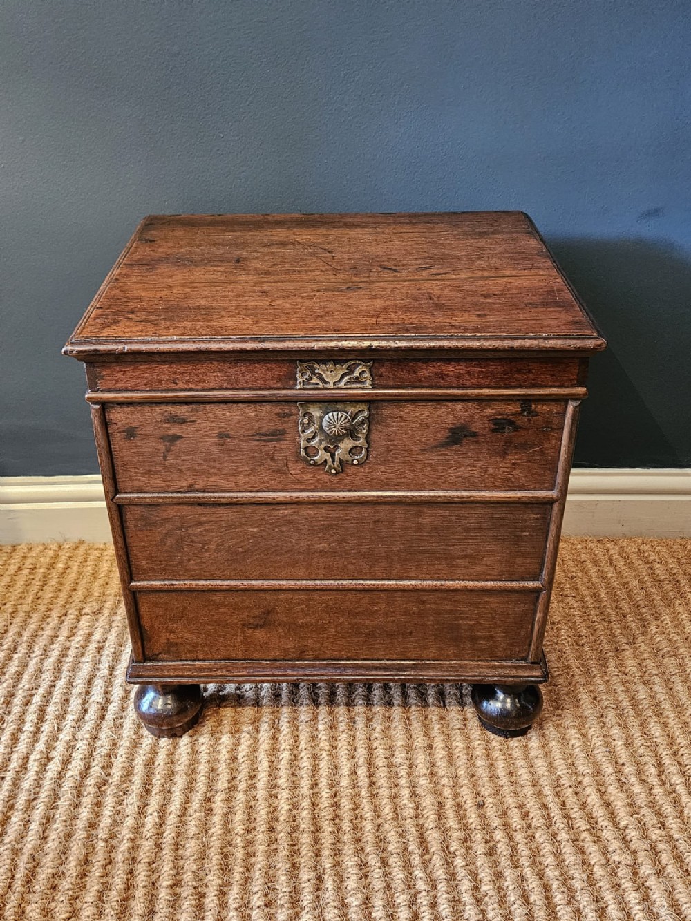 Alternate View