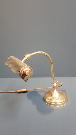 EDWARDIAN BRASS ADJUSTABLE DESK LAMP