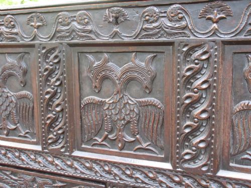 EXCEPTIONAL EARLY 17TH CENTURY OAK MULE CHEST SALISBURY CIRCA 1620 1630 - ADDITIONAL PHOTO 5